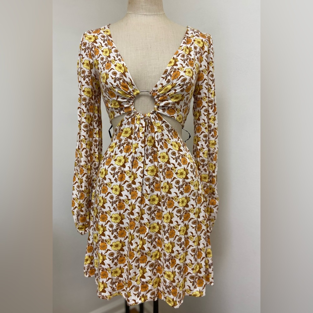 Forever 21 Floral Cut-out Dress